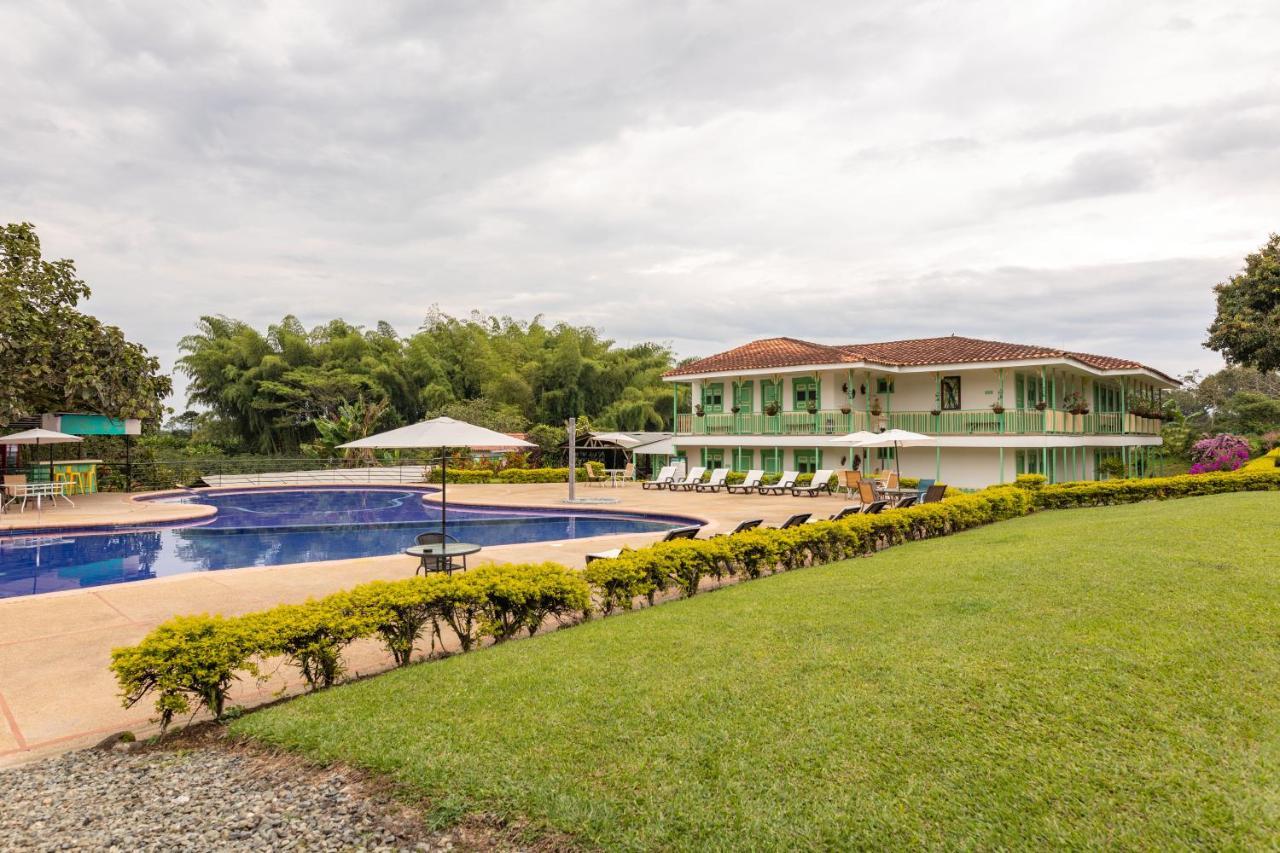 Hotel Eden Parque Del Cafe Montenegro Exterior photo